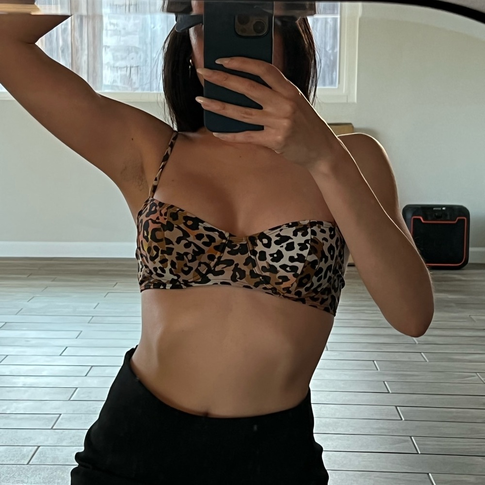 NWOT Cynthia Rowley Bikini Top